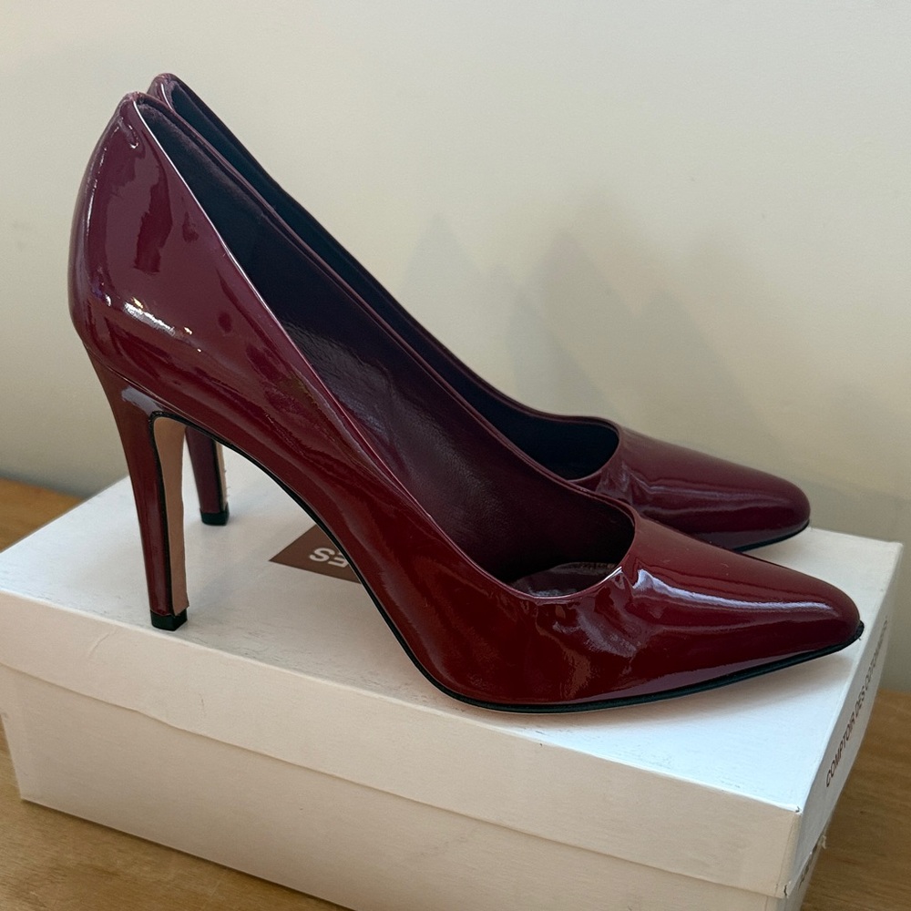 Comptoir Des Cotonniers Deep Red Patent Heels